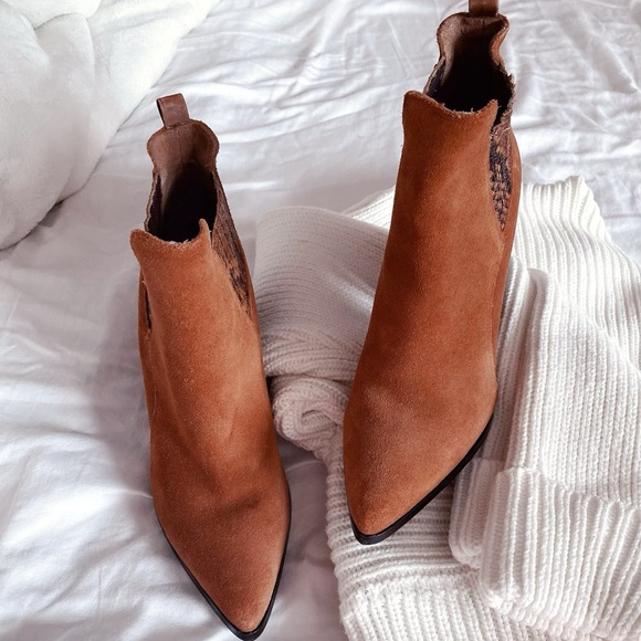 Donald Pliner Vale suede ankle boots - Picture 9 of 13